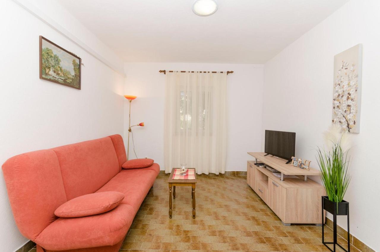 Apartments Silvana Супетар Экстерьер фото