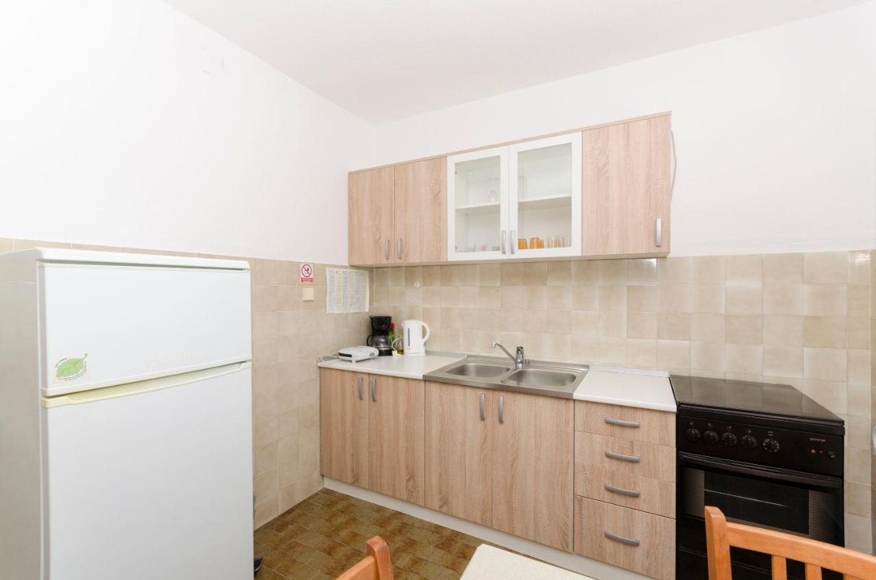 Apartments Silvana Супетар Экстерьер фото